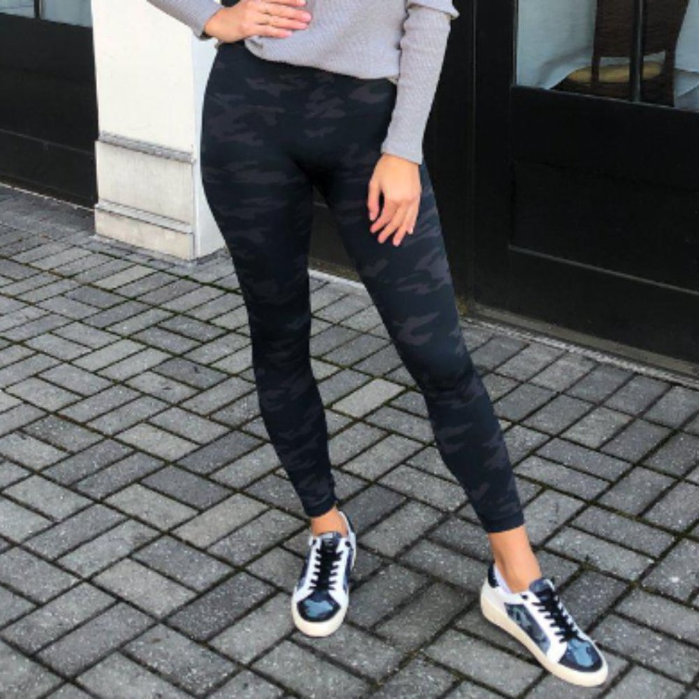 SPANKS Look At Me Now Black Camo Leggings Womens M